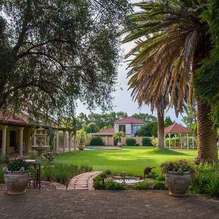 Toscana Estate Bloemfontein Extérieur photo