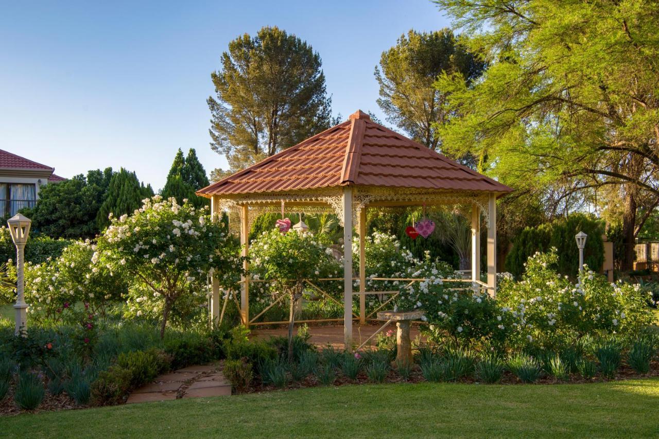 Toscana Estate Bloemfontein Extérieur photo