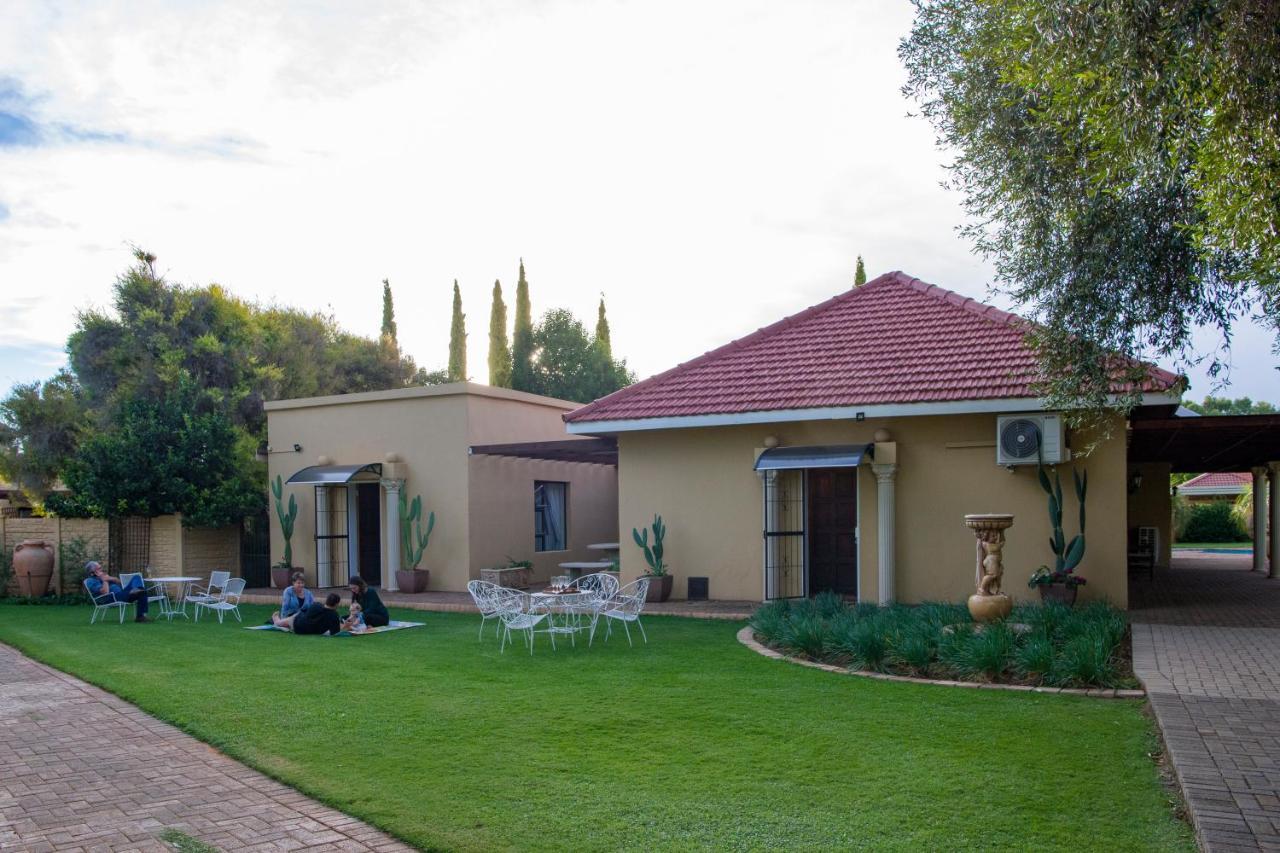 Toscana Estate Bloemfontein Extérieur photo