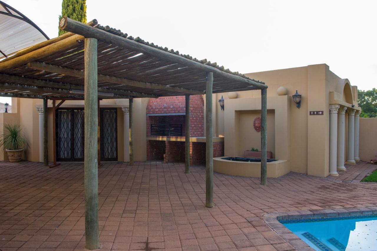 Toscana Estate Bloemfontein Extérieur photo