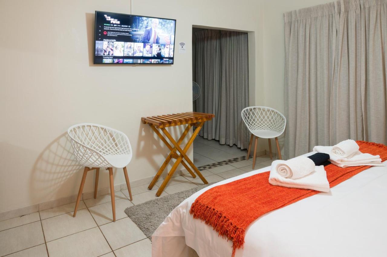 Toscana Estate Bloemfontein Extérieur photo