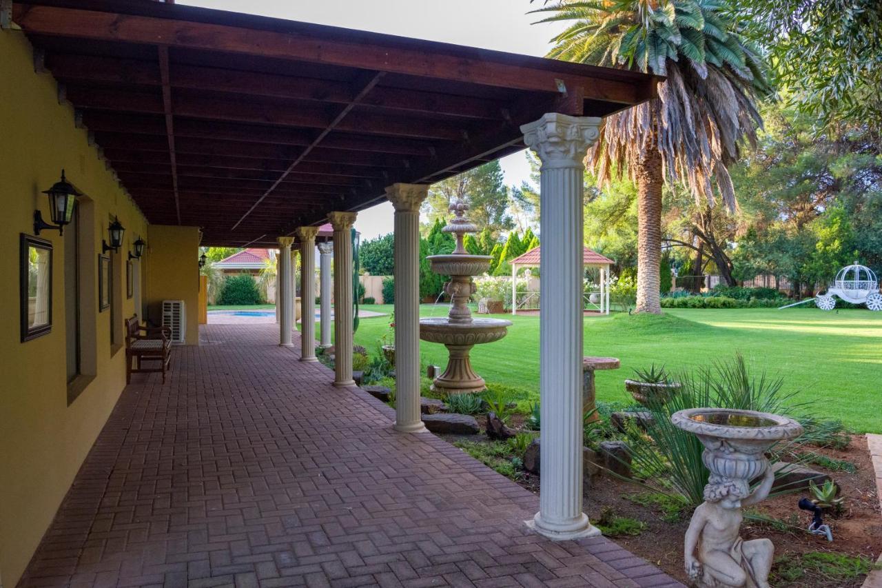 Toscana Estate Bloemfontein Extérieur photo