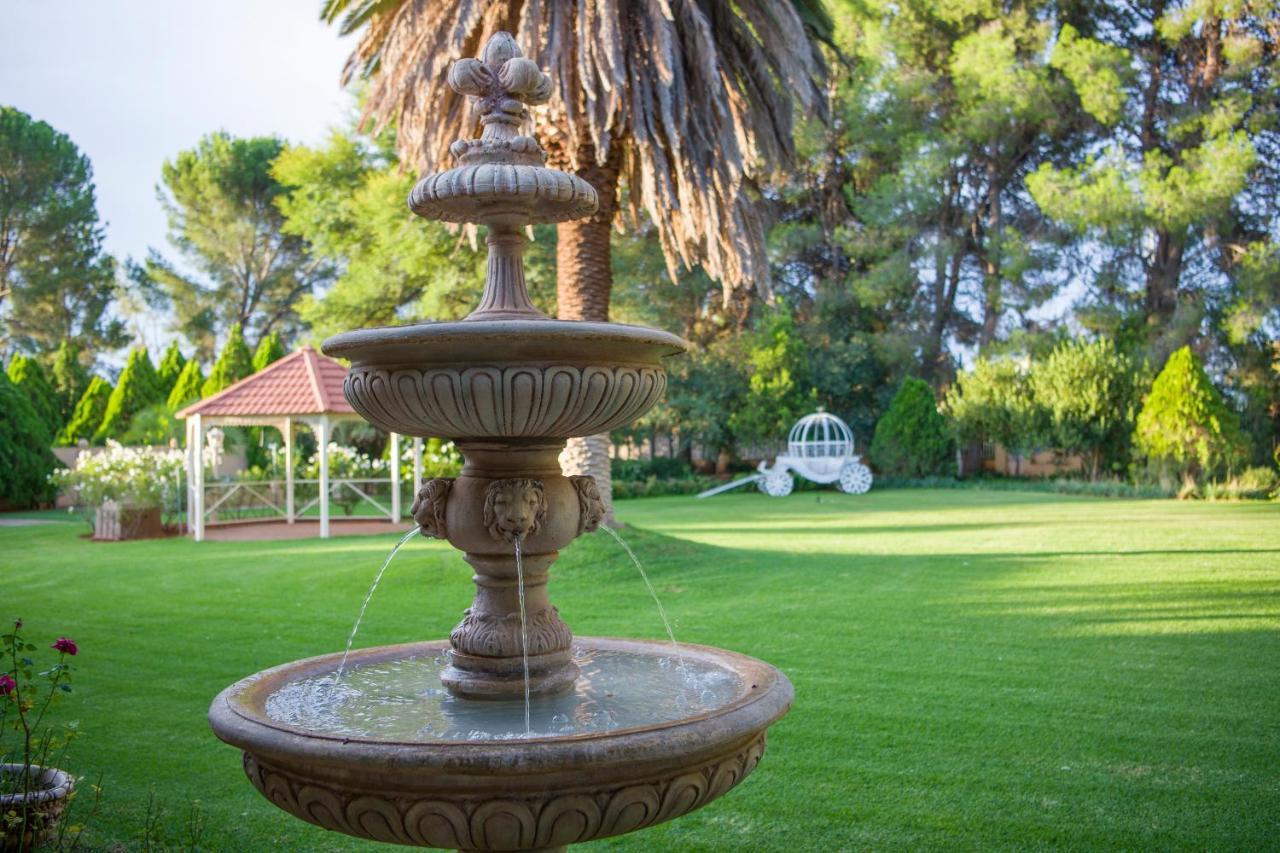 Toscana Estate Bloemfontein Extérieur photo