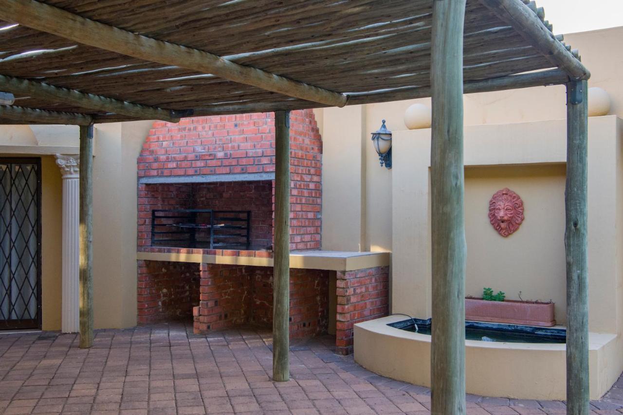 Toscana Estate Bloemfontein Extérieur photo
