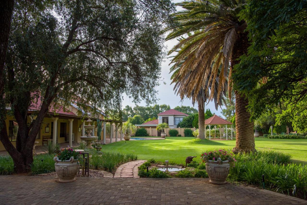 Toscana Estate Bloemfontein Extérieur photo