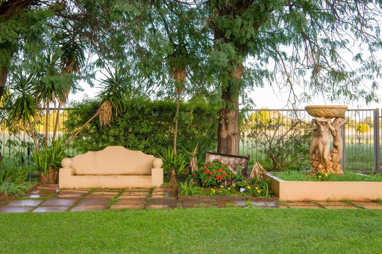 Toscana Estate Bloemfontein Extérieur photo